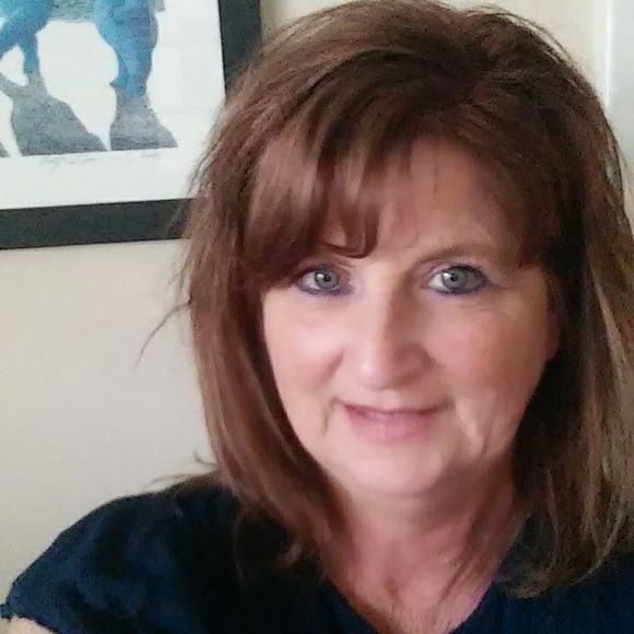 Meet your Posher, Darlene - Picture 1 of 1